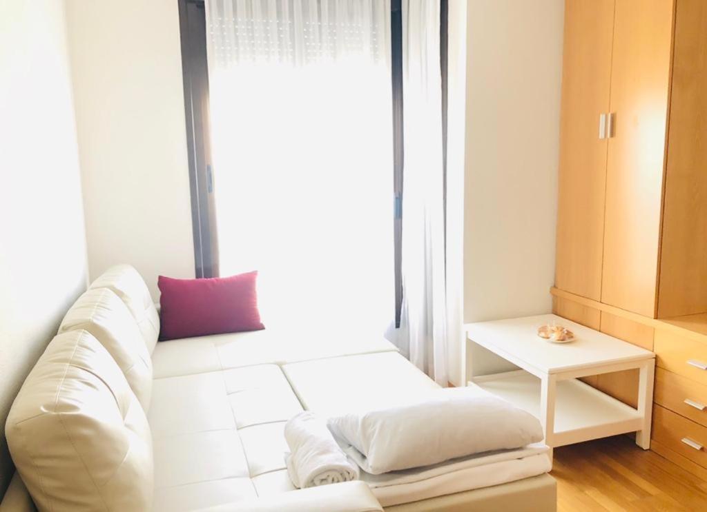 Suites Madrid Belfast 13 Ifema Airport Dış mekan fotoğraf