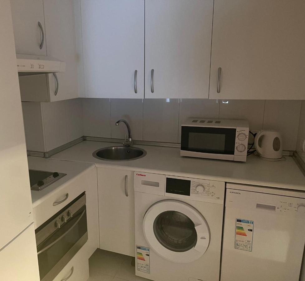 Suites Madrid Belfast 13 Ifema Airport Dış mekan fotoğraf